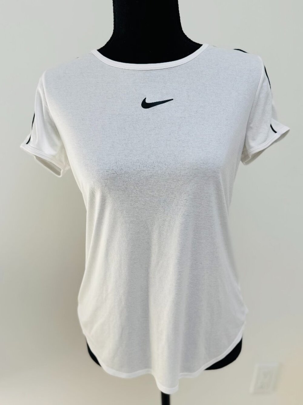 Nike White Dri Fit T Shirt Sz M